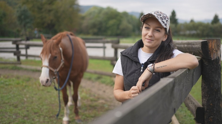 Je to vraj najnebezpečnejších osem sekúnd v športe. Timea však pod sebou zvláda aj jednotonové býky