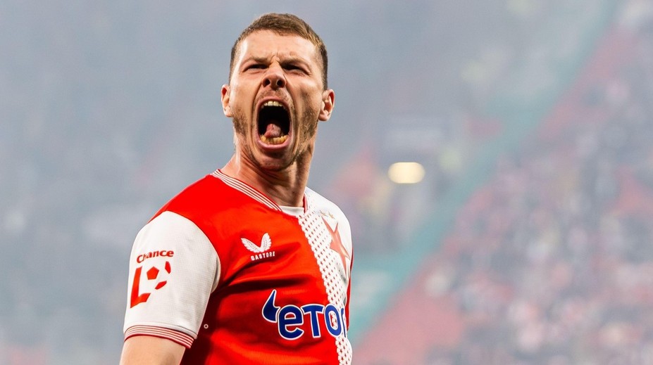 Fodrekovi zverenci videli už do polčasu dve červené karty. Schranz pri jasnom triumfe Slavie