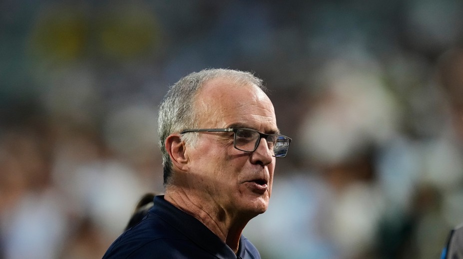 Dusná atmosféra v kabíne pred kľúčovým zápasom. Hviezdy Uruguaja sa postavili proti trénerovi