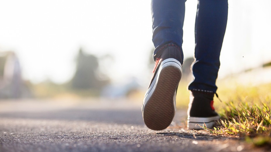 Päťminútová prechádzka môže zmeniť váš život. Vedci odporúčajú skúsiť jeden postup