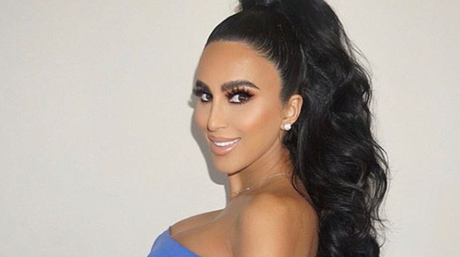 Hviezda Instagramu zverejnila fotku krátko po pôrode. Iné matky ju vysmiali