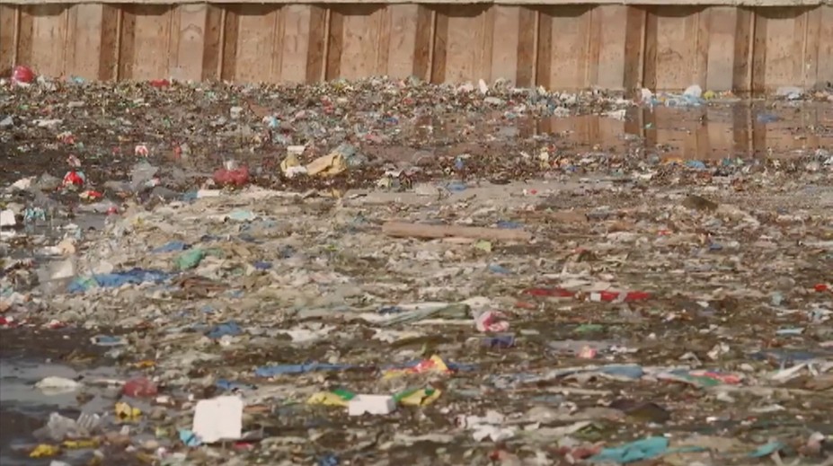 Facka ekológom: Plastové tašky sú vraj oproti bavlneným či papierovým ekologickejšie