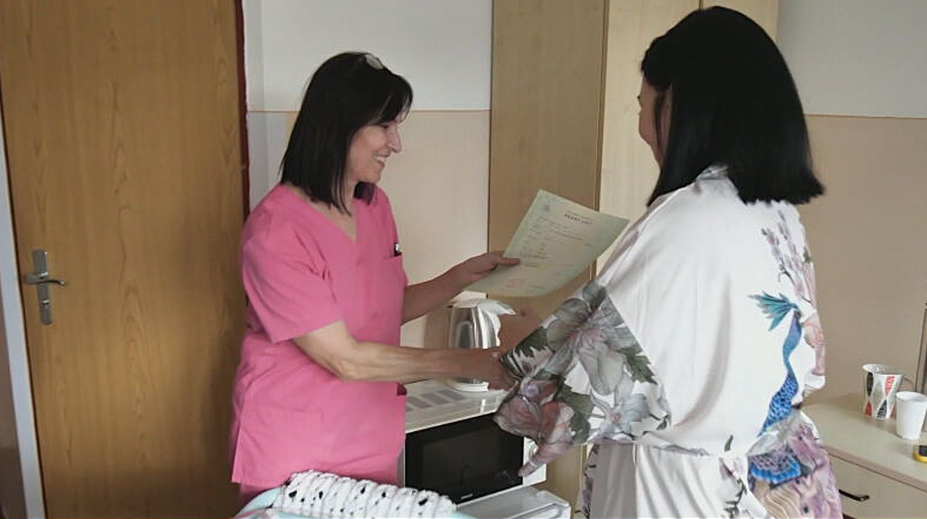 Rodný list dostanú už v pôrodnici: Čadca uľahčuje život čerstvým rodičom