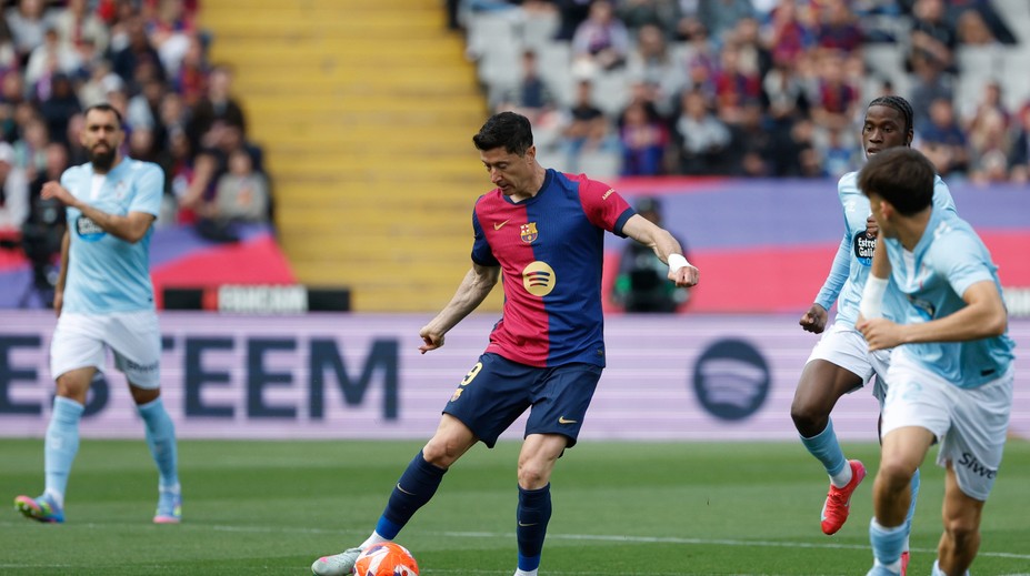 Napriek pokročilému futbalovému veku nemá núdzu o ponuky. O poľského kanoniera sa zaujíma turecký gigant