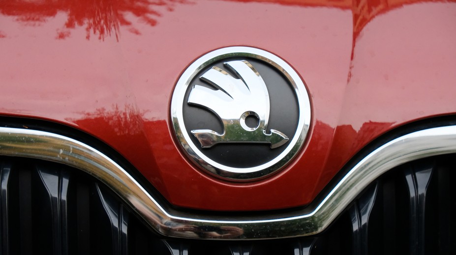 Škoda Auto na dva týždne zastavuje výrobu, chýbajú im čipy aj iné komponenty