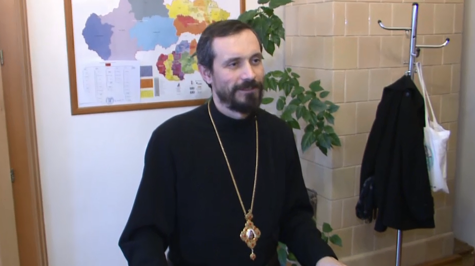 List slovenského biskupa o zdravotníctve pobúril Fica. Hovorí o politikárčení