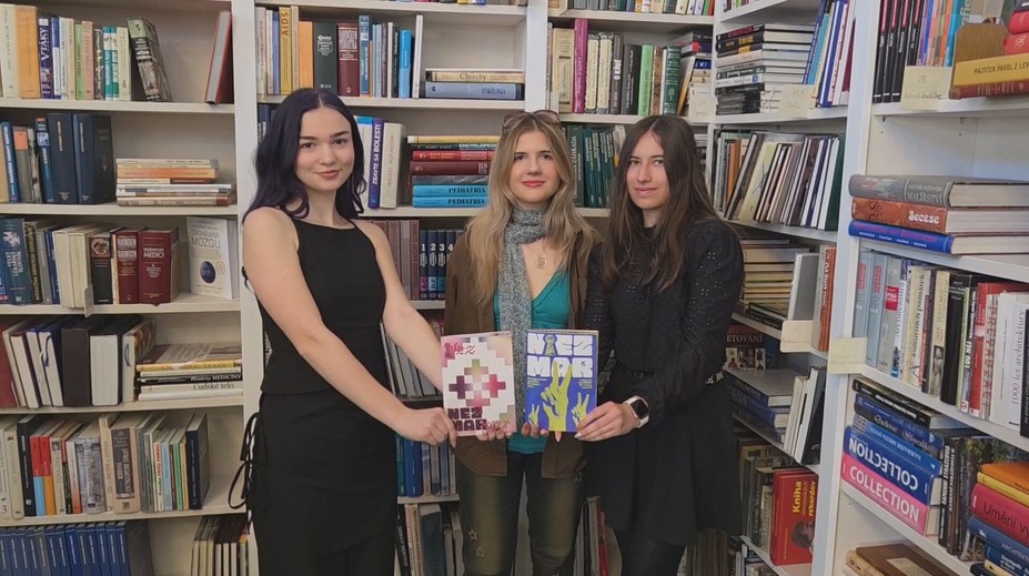 Školský časopis, o ktorý je bitka. Študenti naň čakajú v radoch ako na koncert