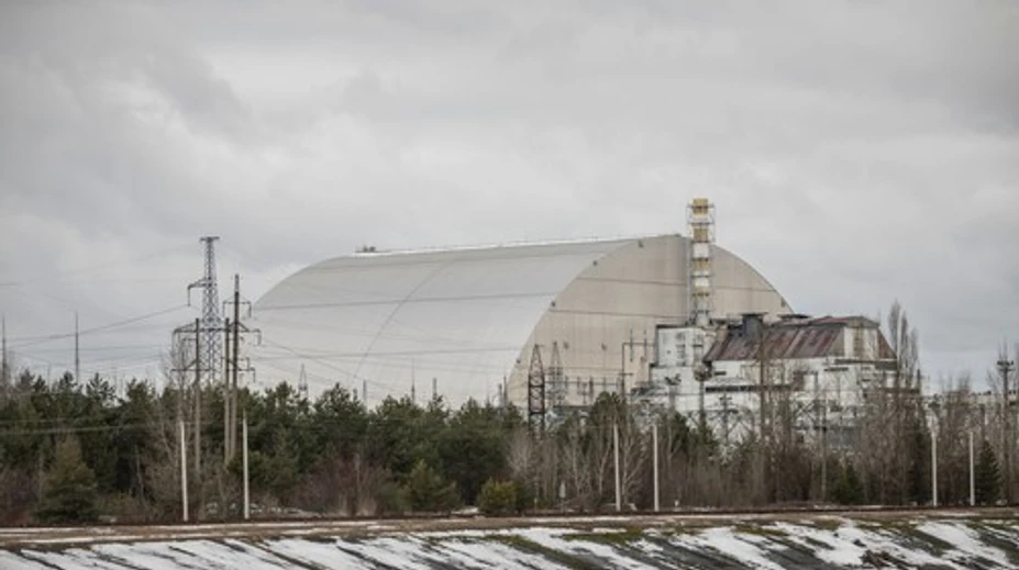 Greenpeace varuje pred novou katastrofou v Černobyli. Hrozí rozpadnutie pôvodného sarkofágu