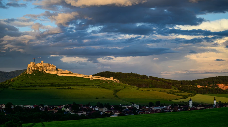 Horúčavy na Slovensku udrú naplno, potom príde zlom. Od západu sa blíži výrazná zmena počasia