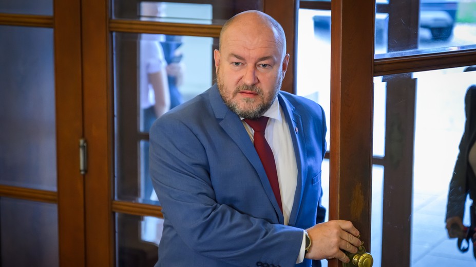 Minister Huliak prehral súd. Ochranárovi sa musí ospravedlniť a zaplatiť tisíce eur