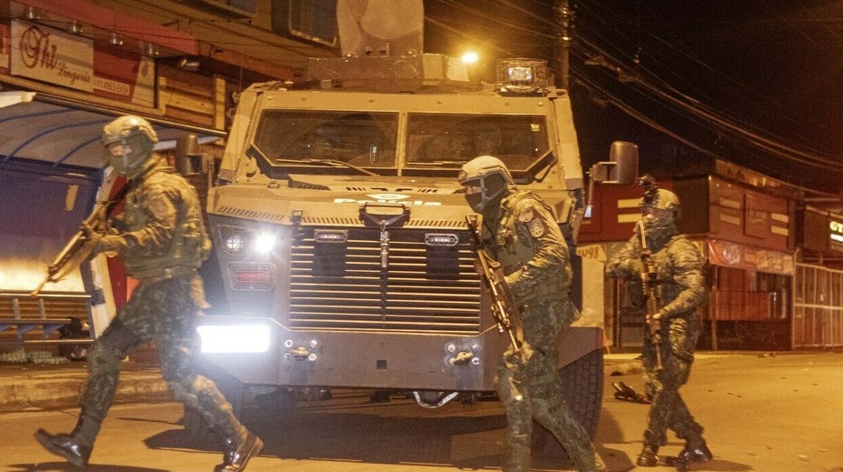 Brazília: Polícia pri zásahu voči bankovým lupičom usmrtila vyše 20 ľudí
