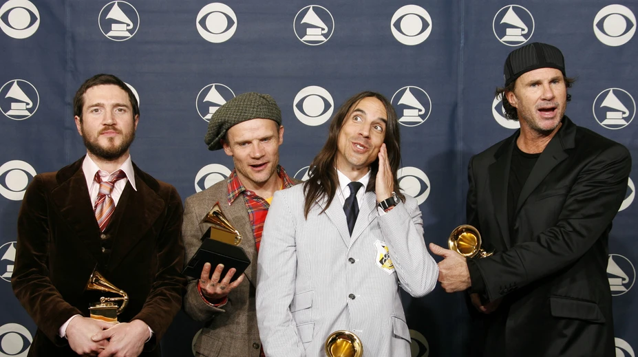 Zomrel gitarista kapely Red Hot Chili Peppers