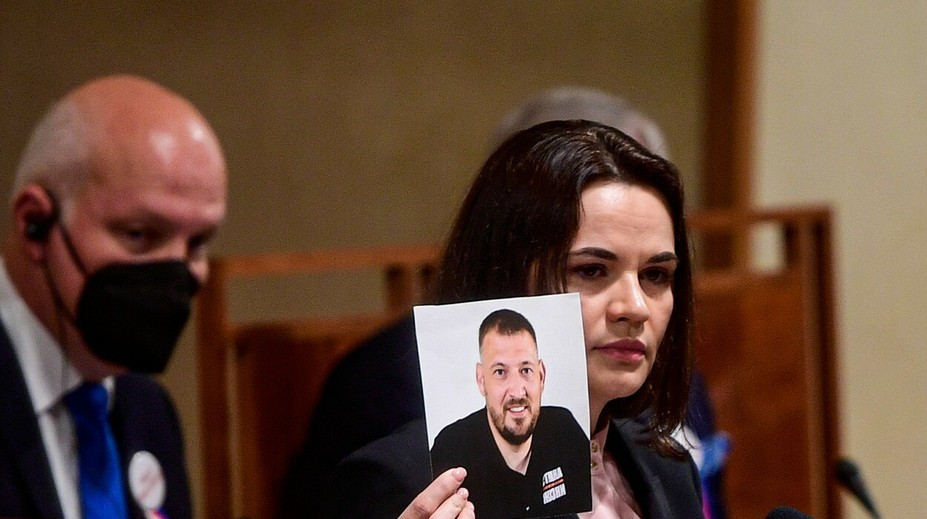 Manžela líderky bieloruskej opozície Siarheja Cichanovského prepustili z väzenia