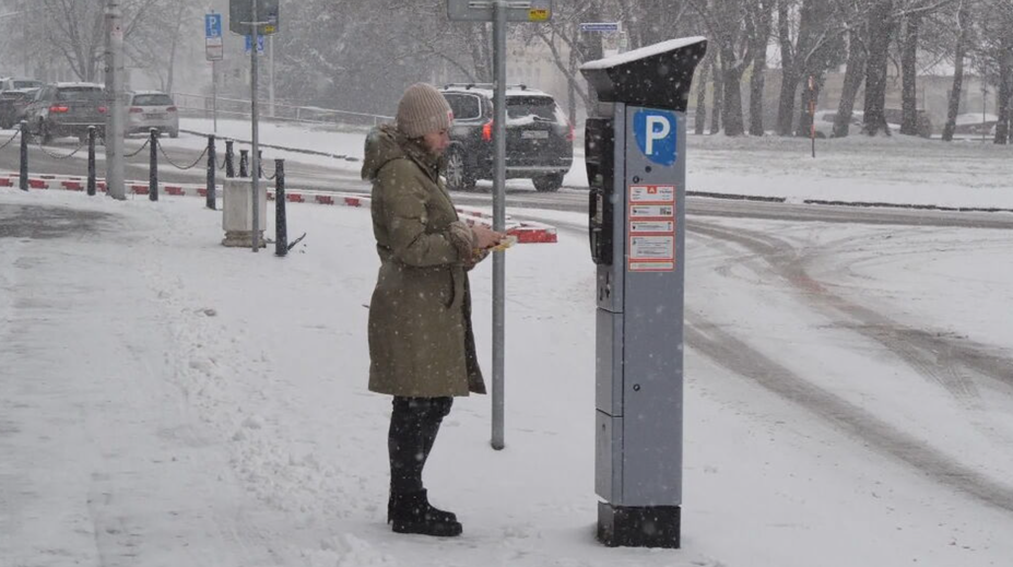 Prokuratúra kritizuje parkovanie v 400 mestách. Čo robia nesprávne?