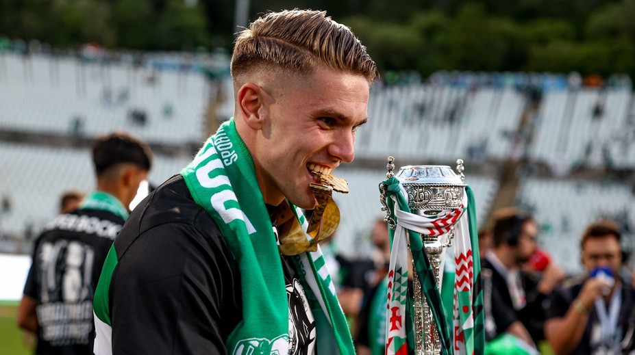 Prestup leta na spadnutie? Jeden z najlepších strelcov planéty má posilniť giganta z Premier League