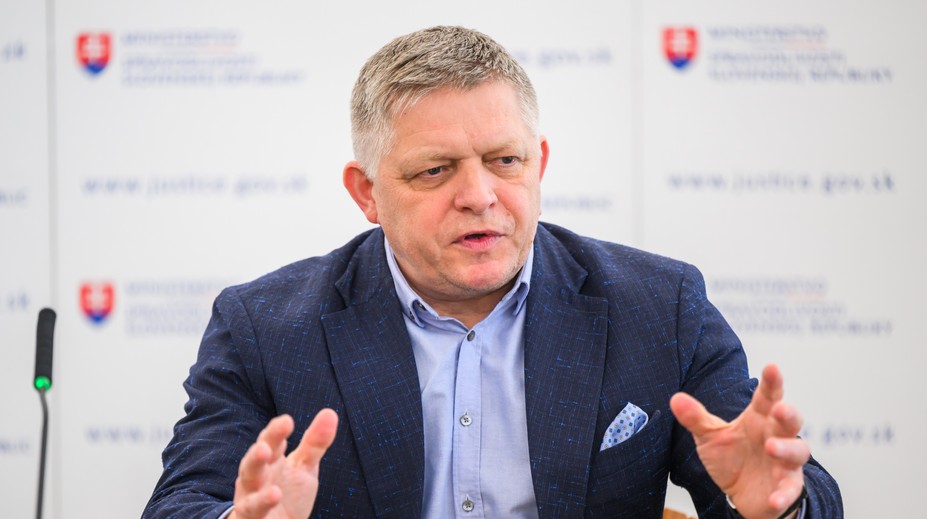 Zmena pri nákupe ropy pre Slovnaft? MOL by mohol nahradiť štátny Transpetrol, povedal Fico