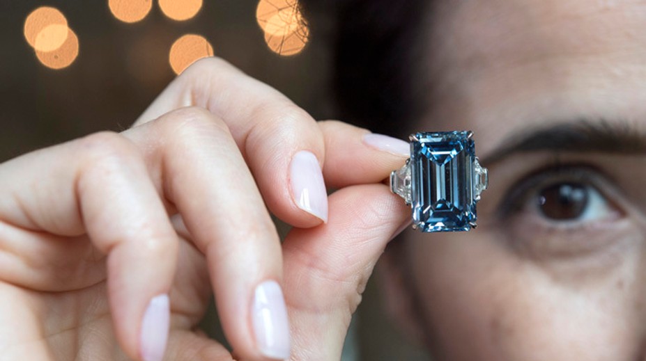 Tento modrý diamant vydražili za rekordnú sumu