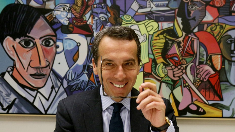 Novým rakúskym kancelárom sa podľa médií stane šéf železníc Christian Kern