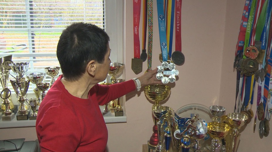 Smejú sa z jej štýlu, hovoria, že šmatle. Seniorka z Tlmáč má však na konte cez 500 maratónov vrátane tých legendárnych