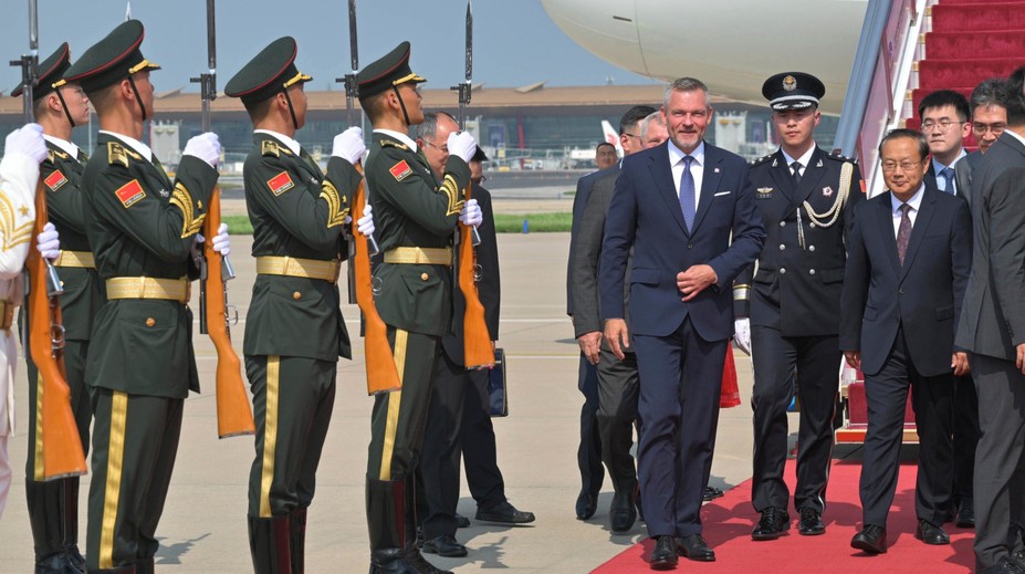 Prvá návšteva prezidenta v Číne po 16 rokoch. Pellegriniho čaká rokovanie so Si Ťin-pchingom