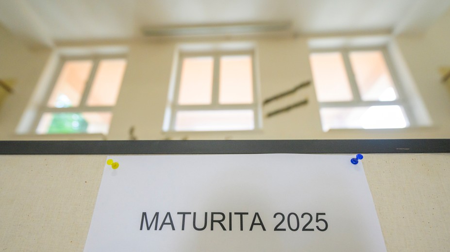 Odtajnili slohové témy zo slovenčiny na rok 2025. Ktorú by ste si vybrali vy? (ANKETA)