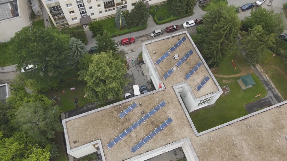 Školy budú pracovať aj cez prázdniny. Nebudú vyučovať, ale vytvárať elektrinu