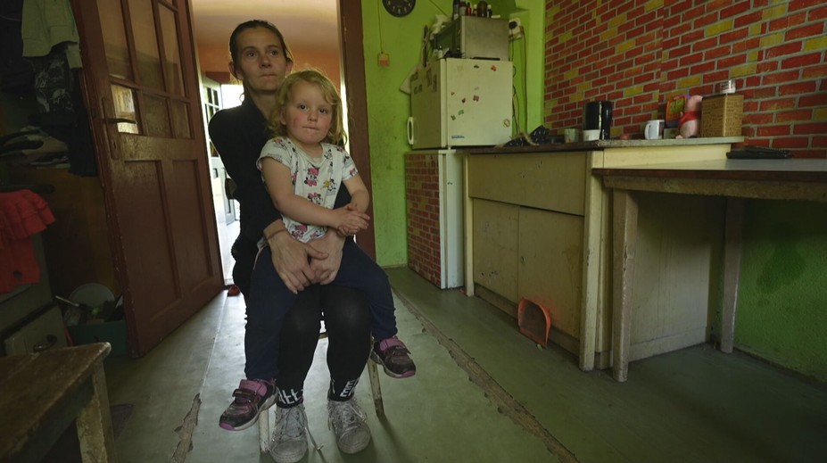 Ľubica sama živí sedem detí. Niekedy sebe zoberiem z úst a dám radšej im, hovorí