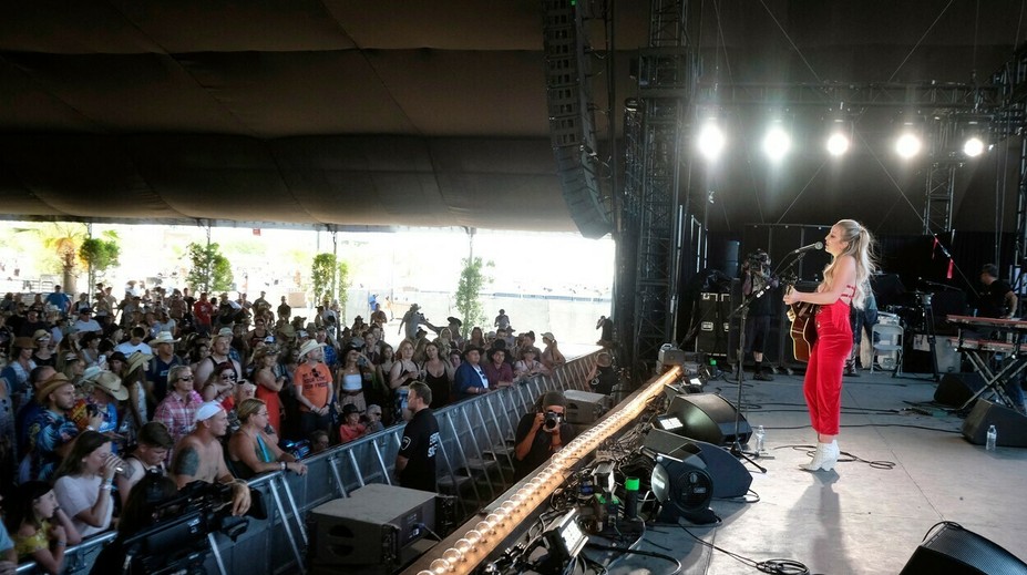 Zdrvujúca správa: Speváčke diagnostikovali rakovinu, začína s chemoterapiou