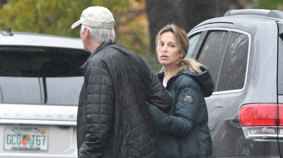 Herec je v 70-ke znova otcom. Manželka (37) mu porodila dve deti za 14 mesiacov