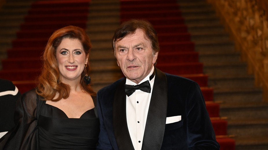 Z hlavných postáv legendárnej rozprávky zostal posledný. Princovi z Popolušky zachránila život operácia