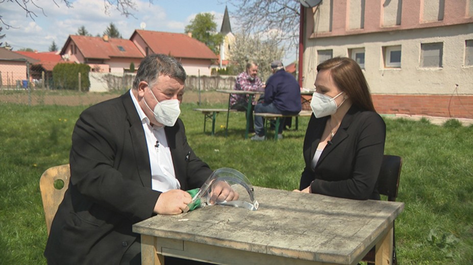 Po piatej malárii musel profesor Krčméry skončiť s misiami. Ukázal nám však tú slovenskú