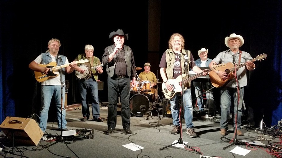 Tragédia na slovenskom festivale! Priamo na pódiu zomrel český spevák