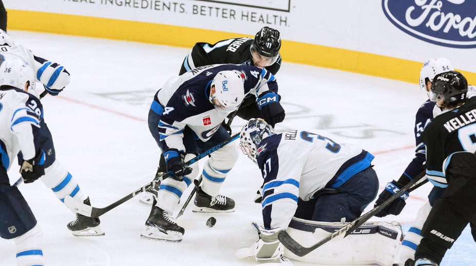 VIDEO: Winnipeg stále hľadá formu. Jubilejný gól hviezdneho útočníka na výhru nestačil