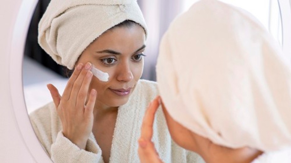 Krásna pleť začína v posteli. Odborníčka vysvetľuje, ako ju správne chrániť