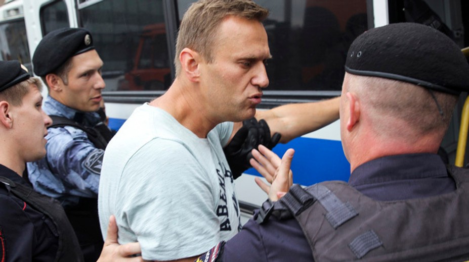 Zatkli naprominentnejšieho Putinovho kritika