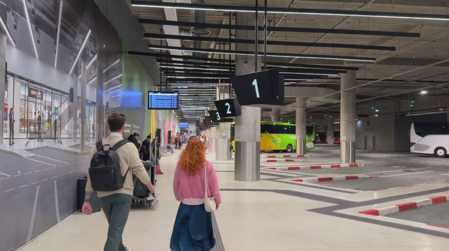 Postavia v Bratislave novú autobusovú stanicu? Droba má jasnú odpoveď. Cestujúci na Nivách sú nahnevaní