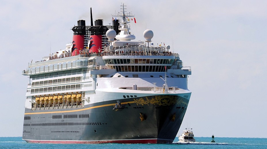 Štyrom ľuďom hrozilo, že sa utopia. Zachránila ich výletná loď spoločnosti Disney