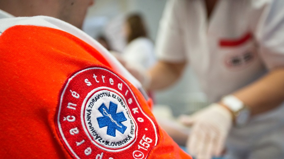 Viete, kam volať, keď vás niečo bolí, ale nejde o život? Zapamätajte si číslo 116 117