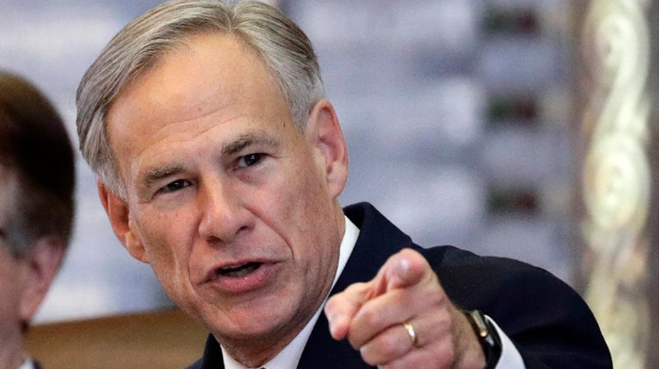 Texaský guvernér Greg Abbott, odporca protiepidemických opatrení, má covid