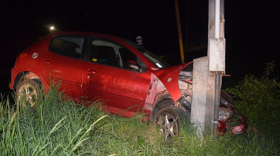 Neuveriteľná drzosť: Napriek doživotnému zákazu si sadol opitý za volant a po havárii ušiel