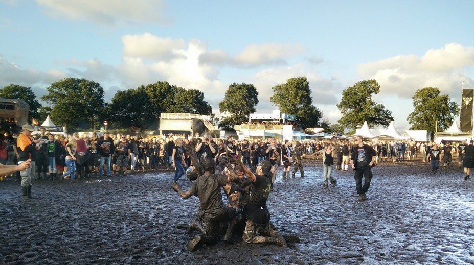 Festival Rock am Ring, ktorý prerušila teroristická hrozba, bude pokračovať