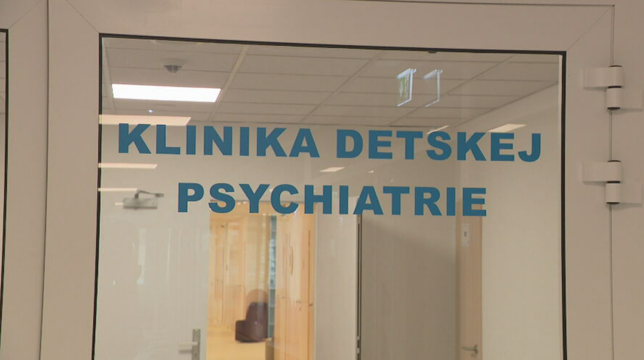 Alarmujúca situácia s detskými psychiatrami. Za pomocou musia rodičia cestovať aj hodiny