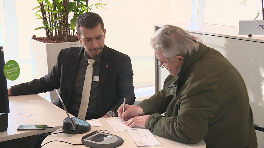 Na Slovensku máme prvý fond spravovaný AI. Banky hromadne prerábajú svoje systémy