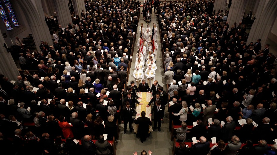 S Barbarou Bushovou sa prišli rozlúčiť štyria bývalí prezidenti