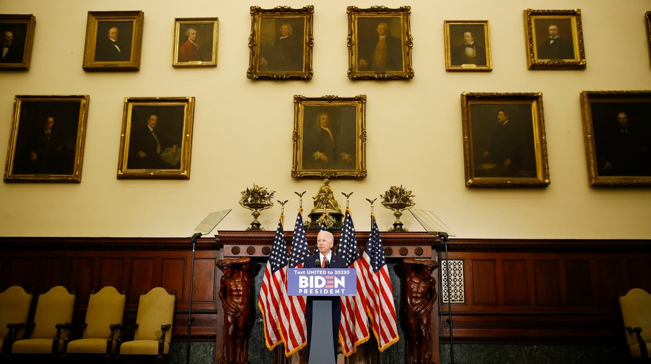 Joe Biden si zaistil nomináciu demokratov pre prezidentské voľby