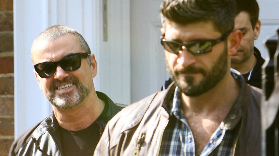 Mohol ešte žiť? Priateľ Georgea Michaela priznal, že v osudnú noc spal v aute