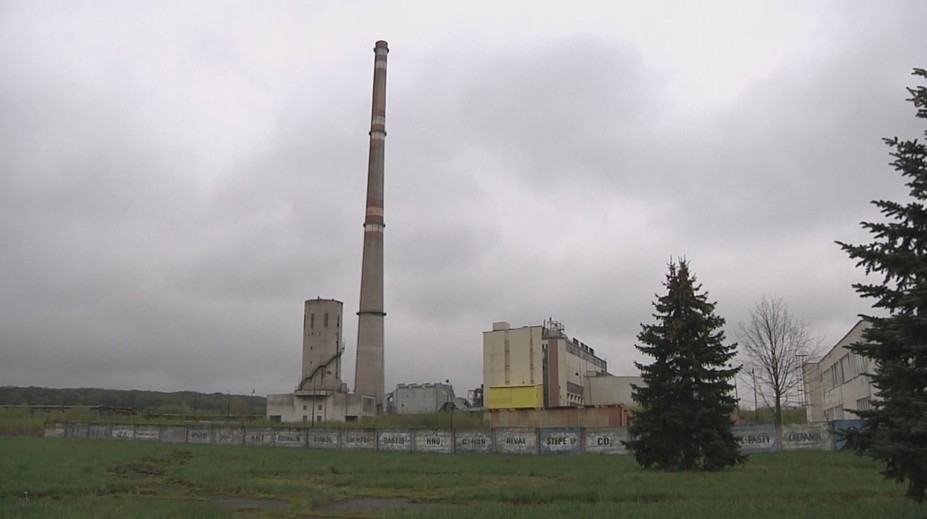 Zamestnancom fabriky Chemko Strážske, ktorí mesiace nevideli výplaty, došla trpezlivosť