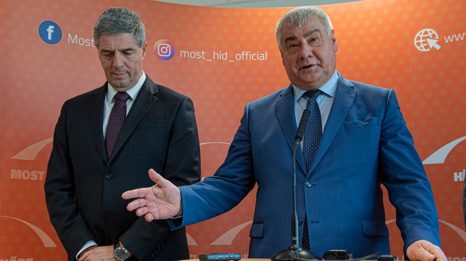 Potvrdené: Most-Híd povedie do volieb minister Árpád Érsek