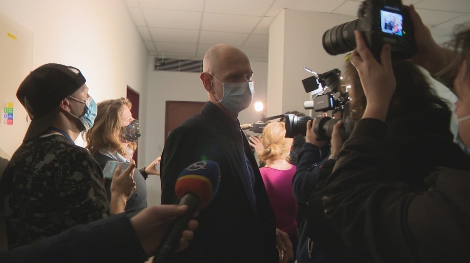 Pre jeho chybu skončil na slobode muž, ktorý mal vynášať sýkorovcom. Nejde o prvý Kyselov prehrešok