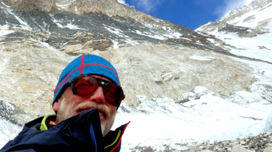 Pod vrcholom Mount Everestu zahynul slovenský horolezec Vlado Štrba